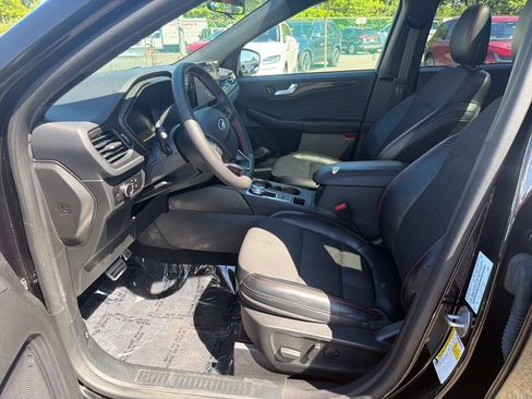 Used 2023 Ford Escape ST-Line w/ Tech Pack #1 AWD/4WD image 11