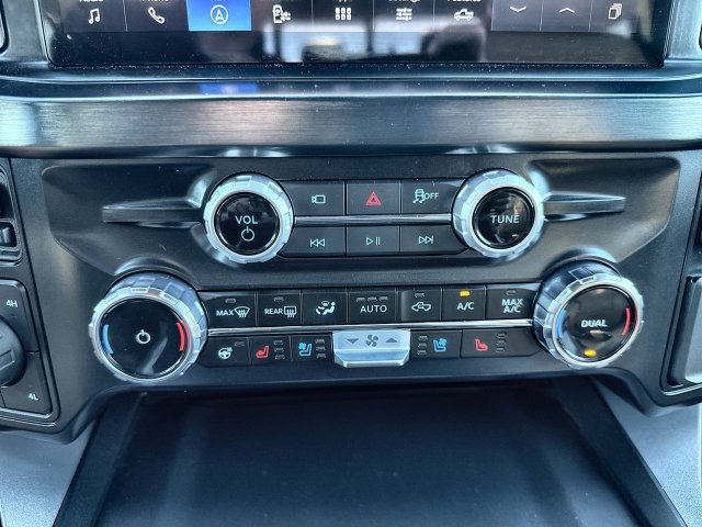 Used 2025 Ford F350 Lariat w/ Lariat Ultimate Package AWD/4WD image 19