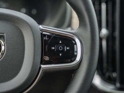 New 2026 Volvo XC90 B6 Plus w/ Protection Package Premier AWD/4WD image 29