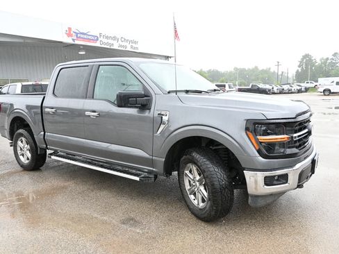 Used 2025 Ford F150 XLT w/ Equipment Group 301A Standard AWD/4WD image 4