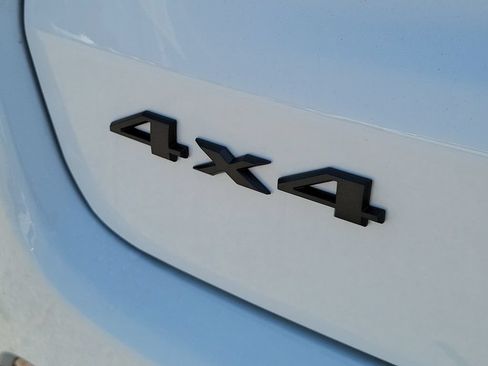 Used 2026 Jeep Compass Trailhawk w/ Sun, Sound & Navigation Group AWD/4WD image 6