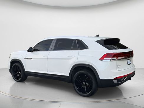 New 2026 Volkswagen Atlas Cross Sport SE image 6