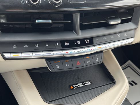 Used 2025 Cadillac CT4 Luxury w/ Sun And Sound Package AWD/4WD image 30