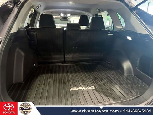 Certified 2023 Toyota RAV4 LE AWD/4WD image 19