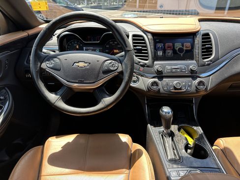 Used 2014 Chevrolet Impala LTZ FWD image 16