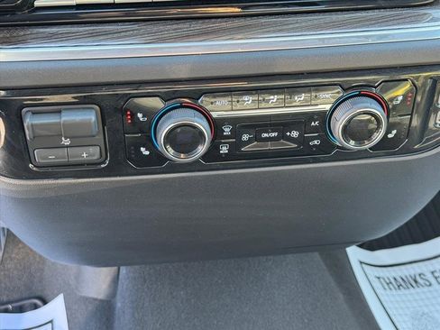 Used 2022 Chevrolet Silverado 1500 LT image 21