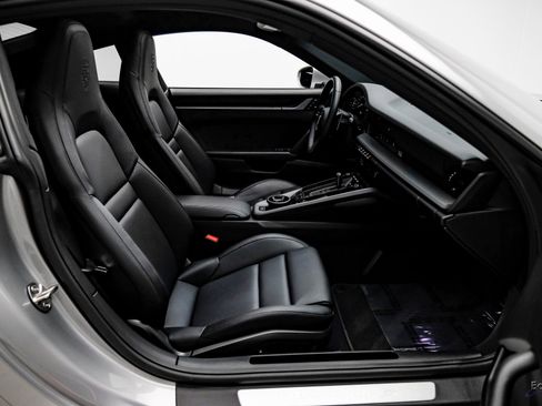 Used 2024 Porsche 911 Carrera S w/ Premium Package image 42