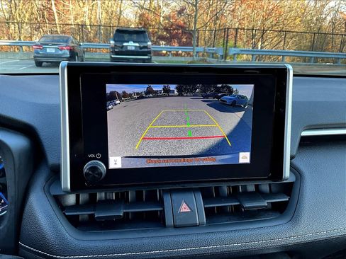 Used 2023 Toyota RAV4 XLE image 19