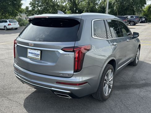 Used 2022 Cadillac XT6 Premium Luxury w/ Platinum Package AWD/4WD image 10