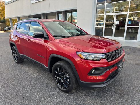 New 2026 Jeep Compass Latitude image 3