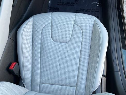 New 2026 Hyundai Elantra Limited image 35