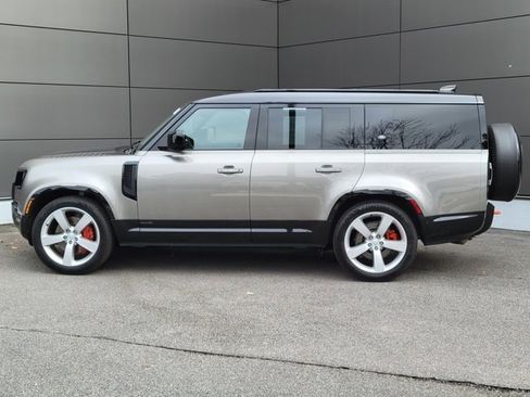 Used 2024 Land Rover Defender 130 X image 2