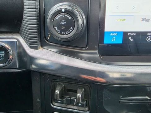 Used 2025 Ford F150 Lariat w/ Equipment Group 502A High AWD/4WD image 18