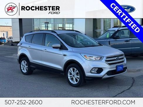 Certified 2018 Ford Escape SE w/ SE Sync 3 Package AWD/4WD image 1