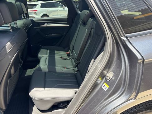 Used 2024 Audi Q5 2.0T Premium w/ Summer of Audi Package AWD/4WD image 14