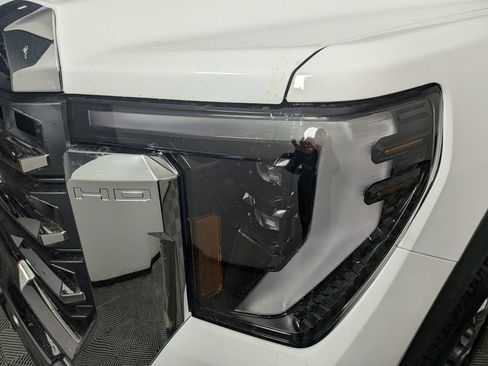 New 2026 GMC Sierra 2500 SLE w/ SLE Value Package; AWD/4WD image 14