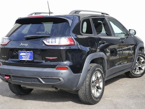 Used 2019 Jeep Cherokee Trailhawk w/ Cold Weather Group image 3