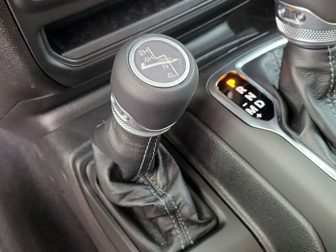 New 2026 Jeep Gladiator Sahara image 32