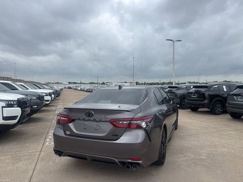 Used 2023 Toyota Camry XSE image 16