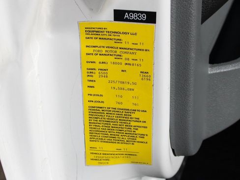 Used 2012 Ford F550 2WD Regular Cab Super Duty w/ PWR Equipment Group image 44