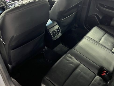 Used 2016 Subaru Outback 3.6R Limited image 15