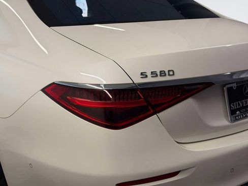 Used 2023 Mercedes-Benz S 580 4MATIC Sedan image 10