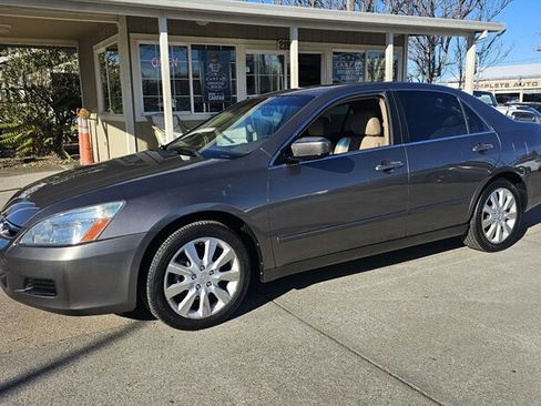 Used 2006 Honda Accord EX image 1