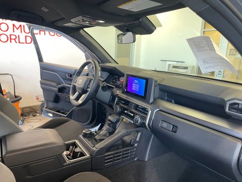 Used 2025 Toyota 4Runner TRD Off-Road AWD/4WD image 31
