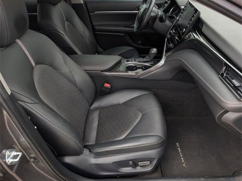Used 2023 Toyota Camry XSE image 32