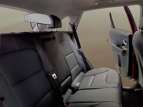 Used 2021 Kia Niro EX Premium w/ Cold Weather Package image 25