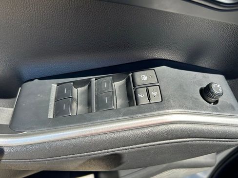 Certified 2024 Toyota Highlander XSE FWD image 17