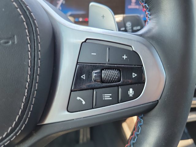 Used 2025 BMW X7 M60i AWD/4WD image 30