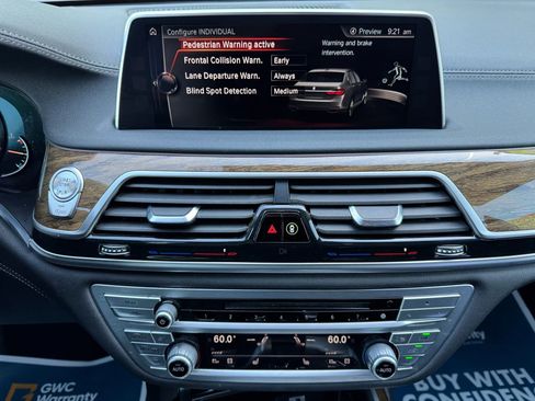 Used 2017 BMW 740i RWD image 24