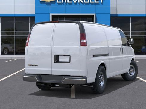 New 2025 Chevrolet Express 3500 w/ Driver Convenience Package image 4