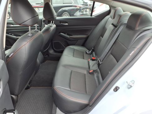 Used 2025 Nissan Altima 2.5 SR image 5