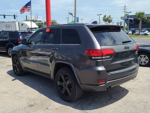 Used 2015 Jeep Grand Cherokee Altitude AWD/4WD image 5