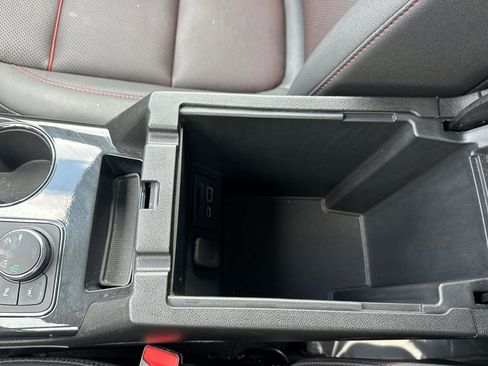 Used 2025 Chevrolet Blazer RS image 34