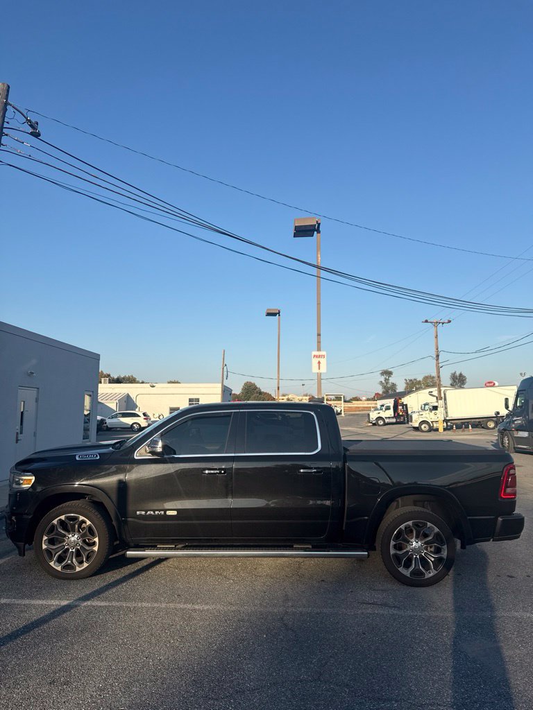 Used 2021 RAM 1500 Limited w/ Body Color Bumper Group AWD/4WD image 4
