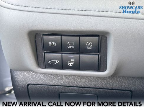 Used 2023 Toyota Highlander Limited image 15