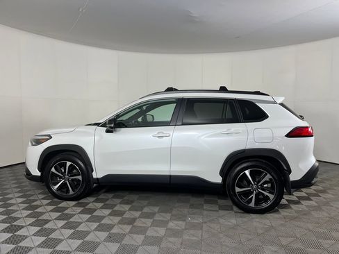 Used 2025 Toyota Corolla Cross AWD Hybrid image 9