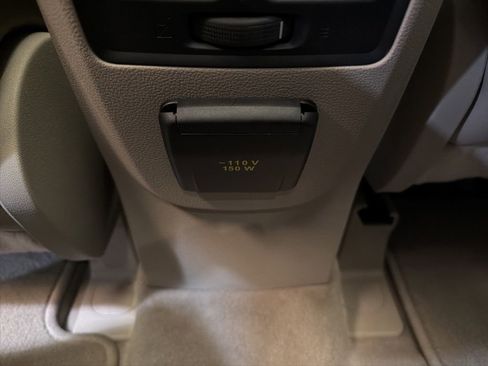 Used 2016 Ford C-MAX SEL w/ Equipment Group 302A image 31