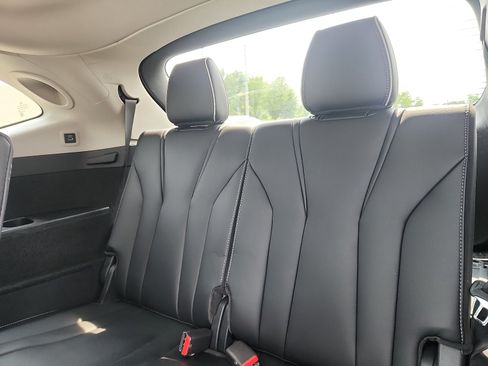 Used 2023 Acura MDX SH-AWD w/ Advance Package image 29