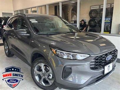 New 2025 Ford Escape ST-Line w/ Cold Weather Package