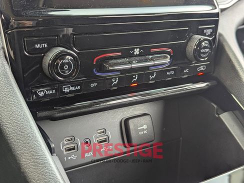Used 2023 Jeep Grand Cherokee L Laredo AWD/4WD image 19
