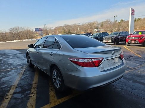 Used 2015 Toyota Camry SE image 7