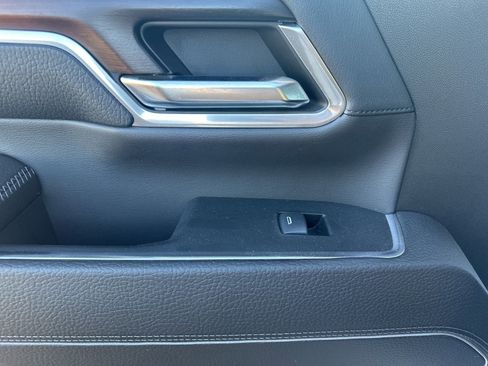 Used 2024 GMC Sierra 2500 Denali w/ Technology Package image 36