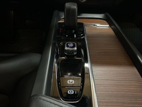 Used 2023 Volvo XC60 B5 Plus w/ Protection Package Premier image 55