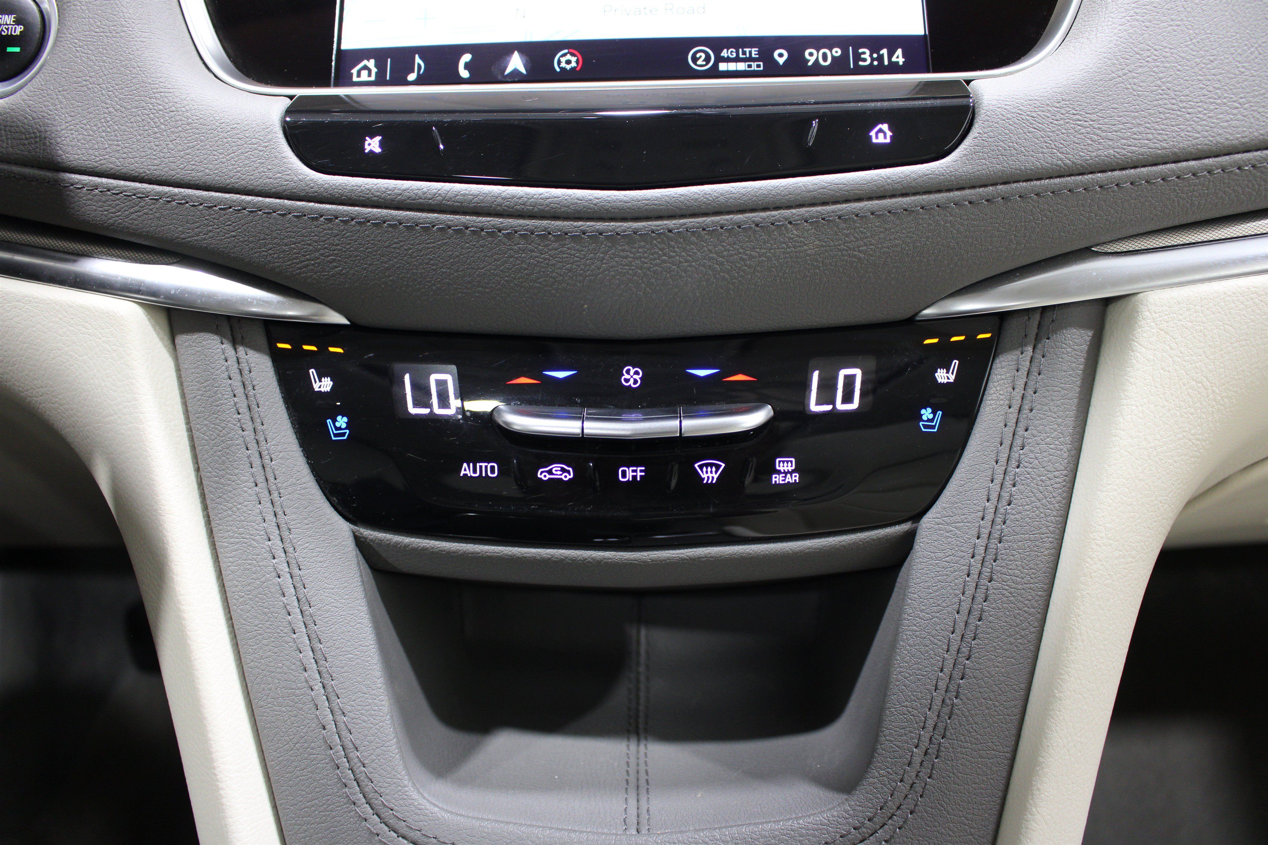 Used 2025 Cadillac XT5 Premium Luxury w/ Technology Package AWD/4WD image 21