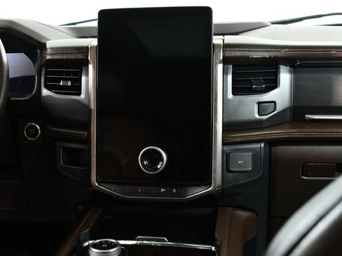 Used 2022 Ford Expedition King Ranch AWD/4WD image 9
