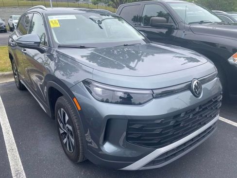 Used 2025 Volkswagen Tiguan S AWD/4WD image 1